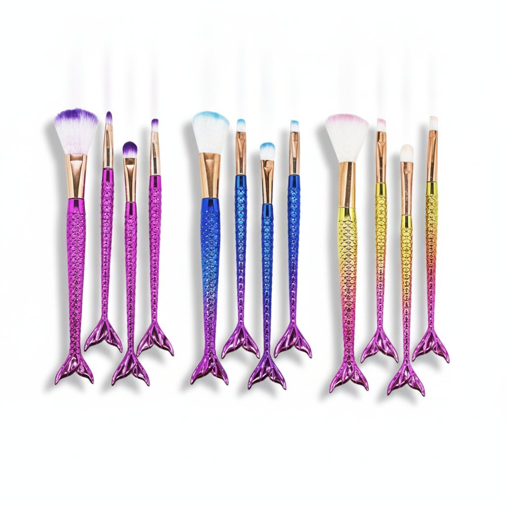 Set di dodici pennelli per trucco con manici glitterati a forma di coda di sirena in viola, blu e giallo-rosa