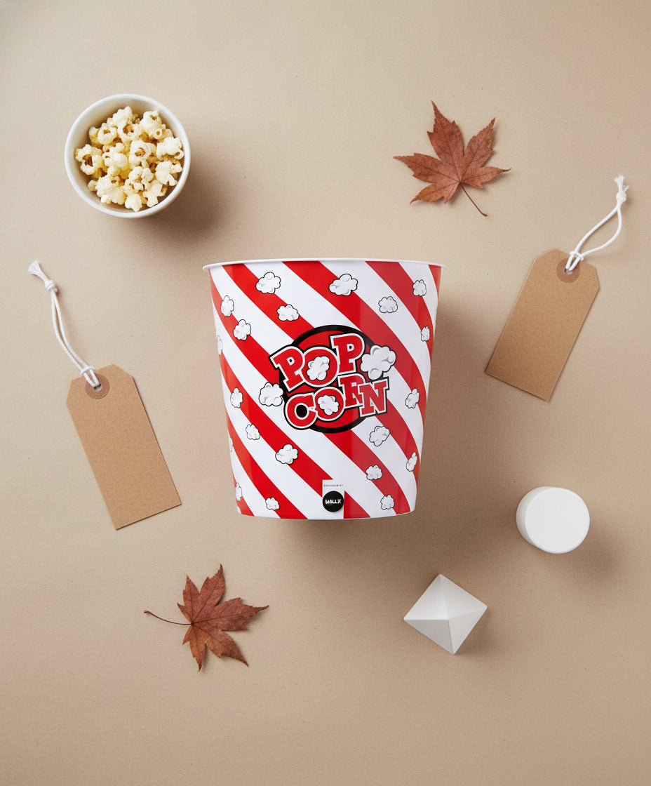 Secchiello per popcorn in plastica a righe rosse e bianche con popcorn disegnati
