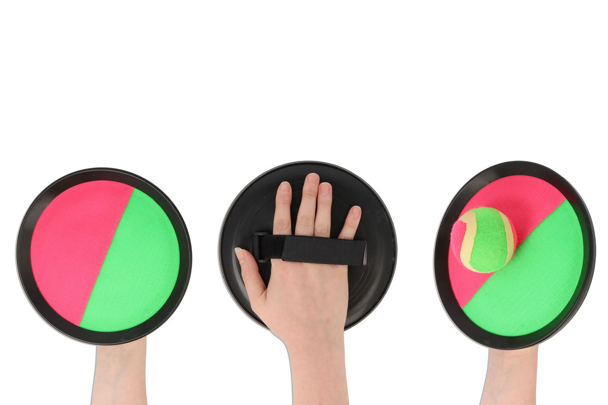 GIOCO ACCHIAPPA PALLA CON RACCHETTE