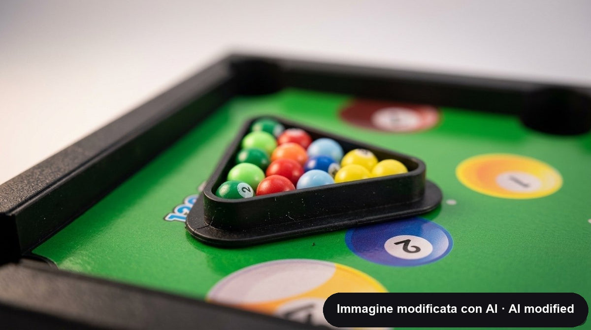 Mini tavolo da biliardo verde con stecche, triangolo e palline numerate