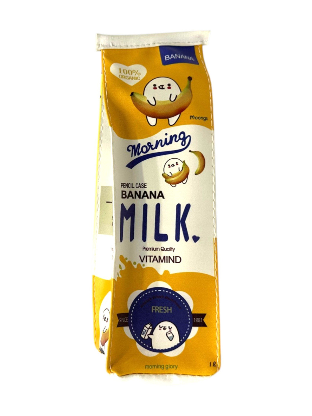 Astuccio portapenne Banana Milk giallo con design simpatico, banana sorridente e scritte blu, 100% organico