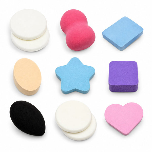 Nove spugnette da trucco di forme diverse: tonde, a goccia, a stella, a cuore e quadrate, in vari colori