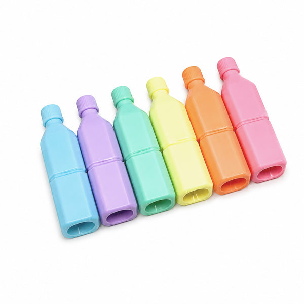 Sei evidenziatori a forma di bottiglietta nei colori pastello: azzurro, viola, verde, giallo, arancione e rosa