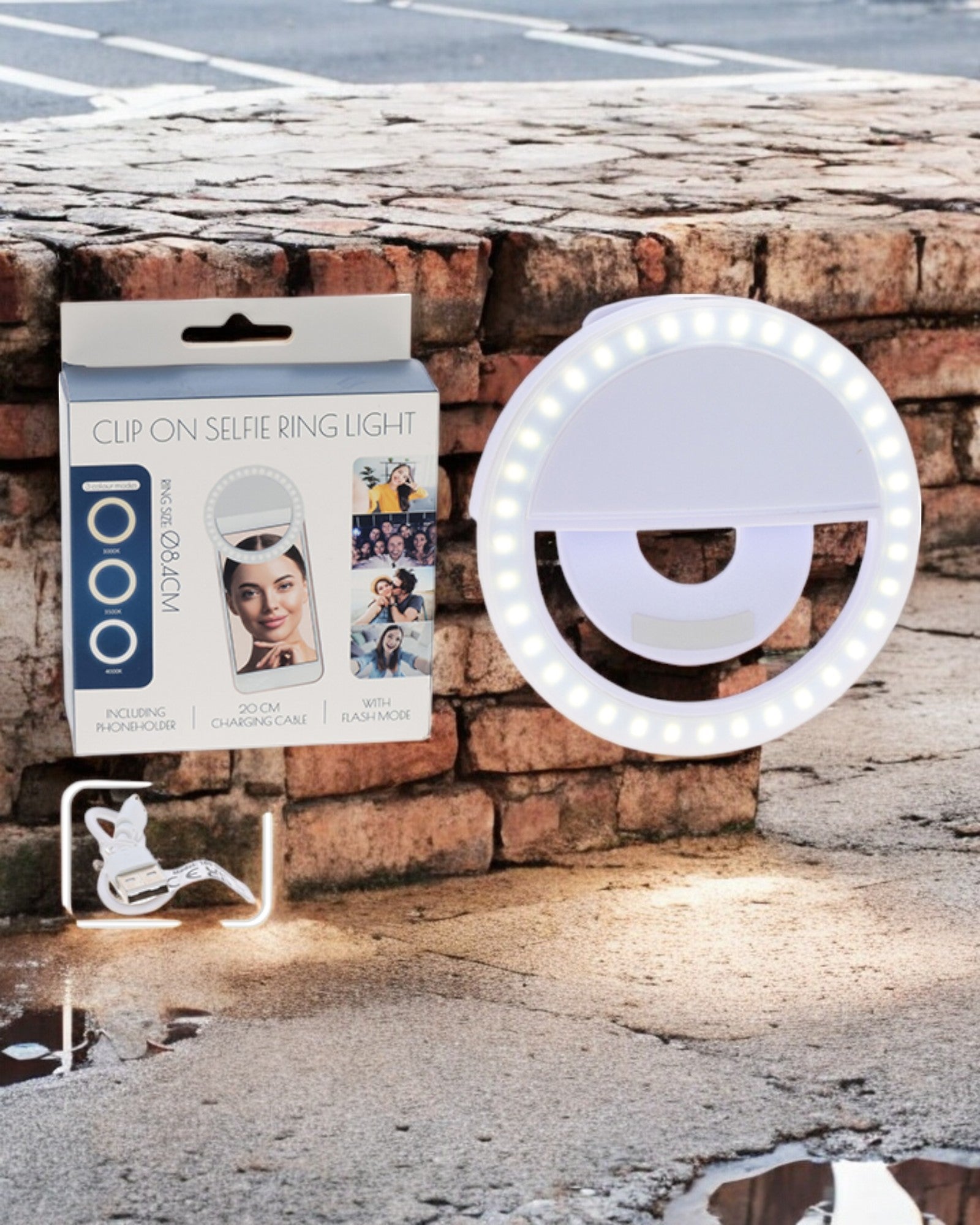 LUCE CIRCOLARE SELFIE