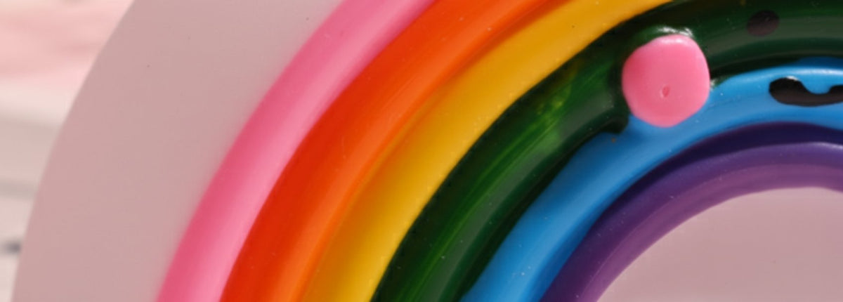 Lampada punto luce rainbow con anelli colorati arcobaleno e pallina rosa decorativa